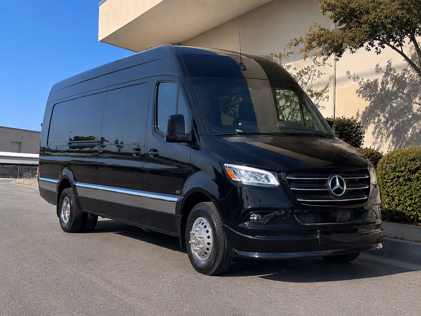 15 passenger sprinter van