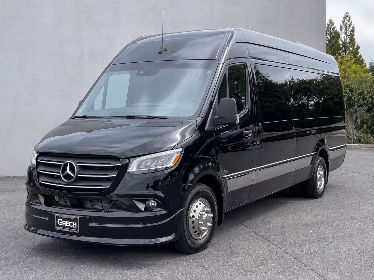 find the perfect transportation for your next corporate event 2