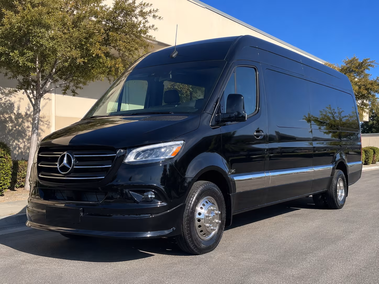 find the perfect transportation for your next private event 2